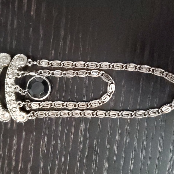 Vintage Brooch Dangle Gold Crown Inc. - Picture 3 of 5